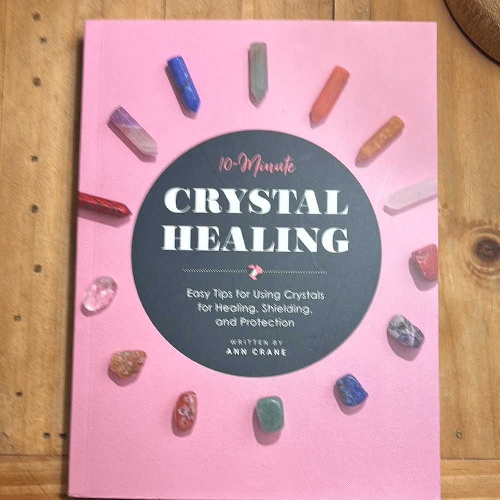 10-Minute Crystal Healing Book